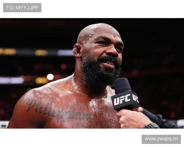 乔恩·琼斯训练完直接去提了辆限量超跑，油钱比我房租还贵